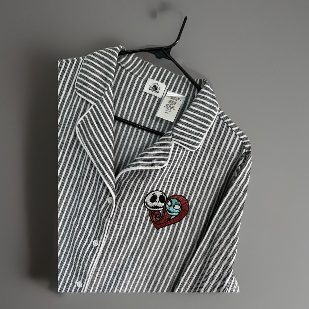 NWT Disneys Nightmare Before Christmas Nightshirt Nightgown‎ Pajamas Size XL - Picture 2 of 9